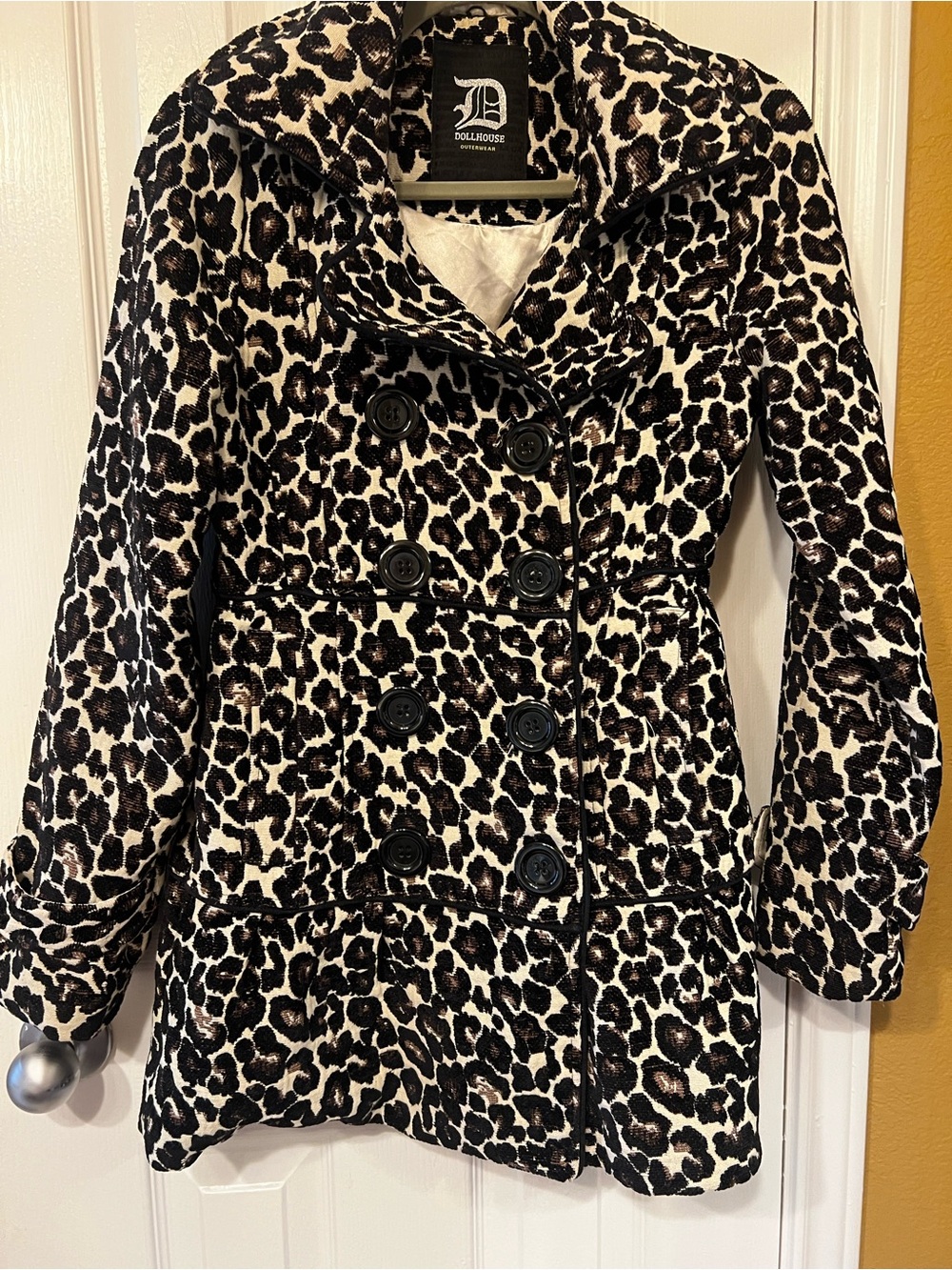 Dollhouse Leopard Print Double Breasted Peacoat Jacke, Size Small